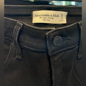 Abercrombie & Fitch Super Skinny Highest Waisted Black Skinny Jean